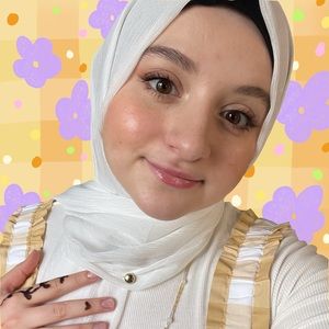 Meet your Posher, Nadeen